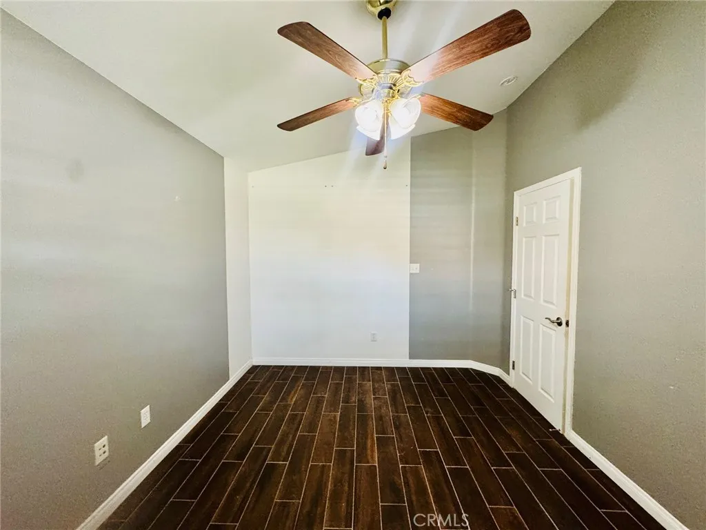 Additional image 59 of 5310 Sweitzer Lake St, Bakersfield, CA 93314