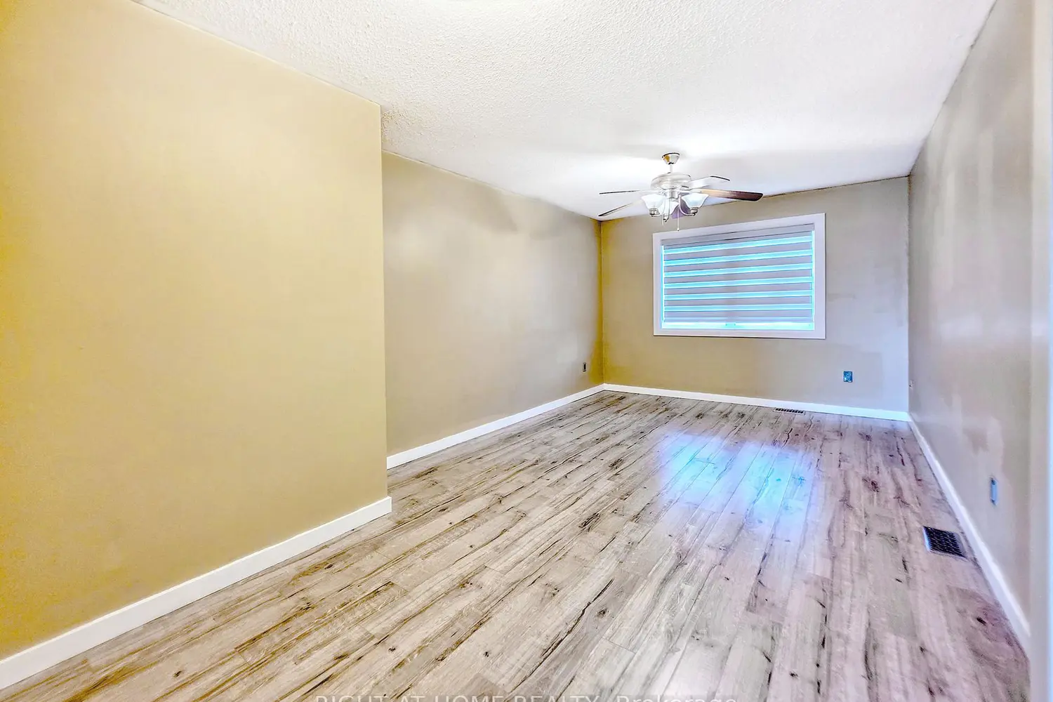 Additional image 10 of 98 Spadina Road