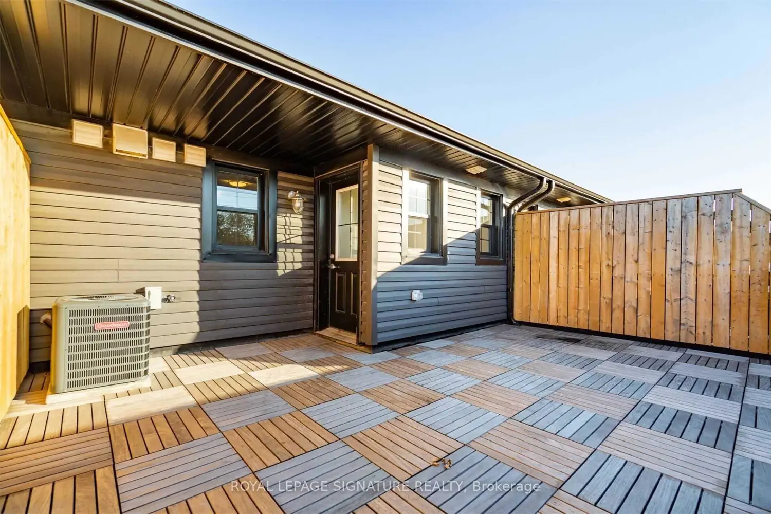 Additional image 16 of 760 Lakeshore Road 202