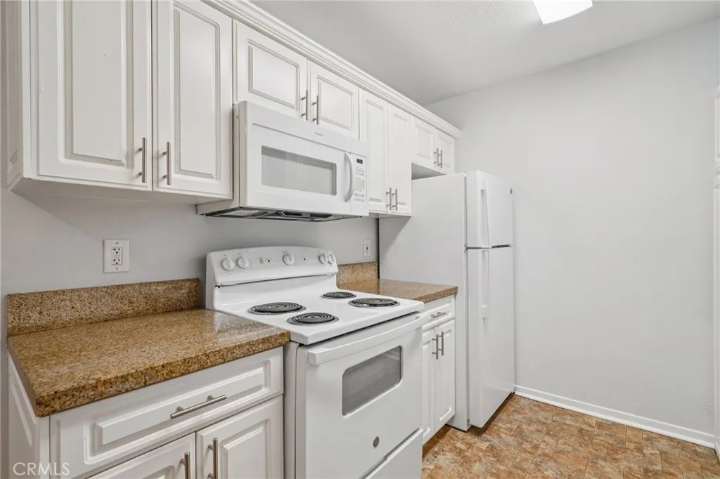 Additional image 68 of 1265 Kendall Dr Unit 221, San Bernardino, CA 92407