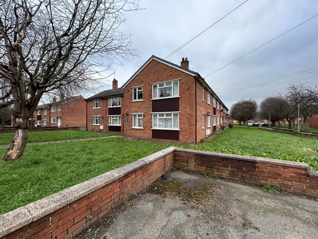 2 bed flat to rentDaniels Drive, Ruabon LL14