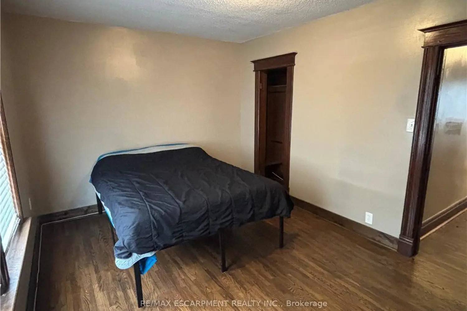 Additional image 13 of 463 East Main Street