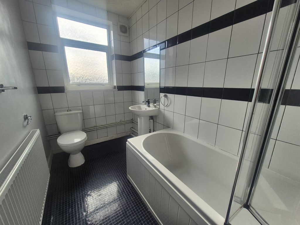 Additional image 8 of 3 bed semi-detached house to rentElidyr Road, Newbridge, Newport NP11