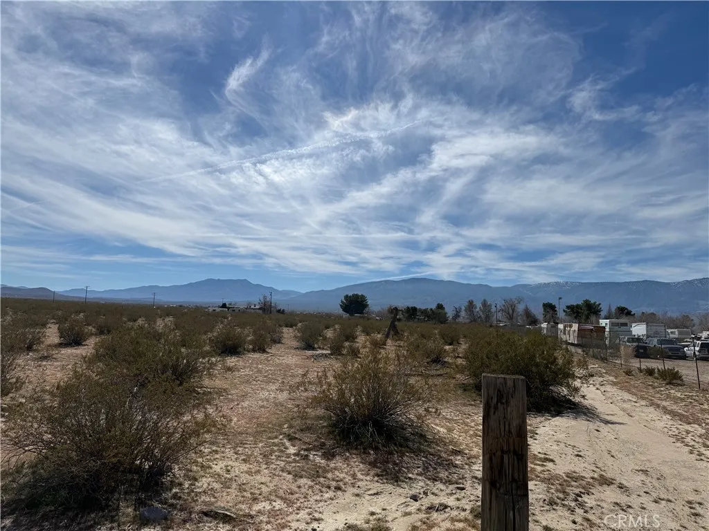 Additional image 9 of 10248 Cavetto Rd, Lucerne Valley, CA 92356
