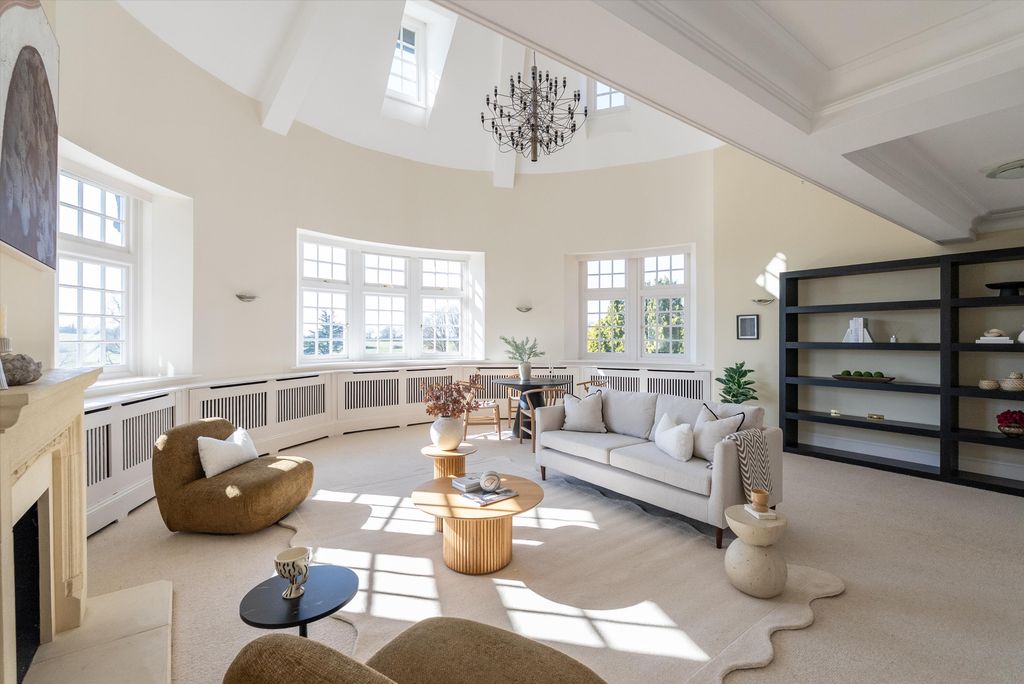 Additional image 11 of 3 bed flat to rentOckham Lane, Cobham, Surrey KT11
