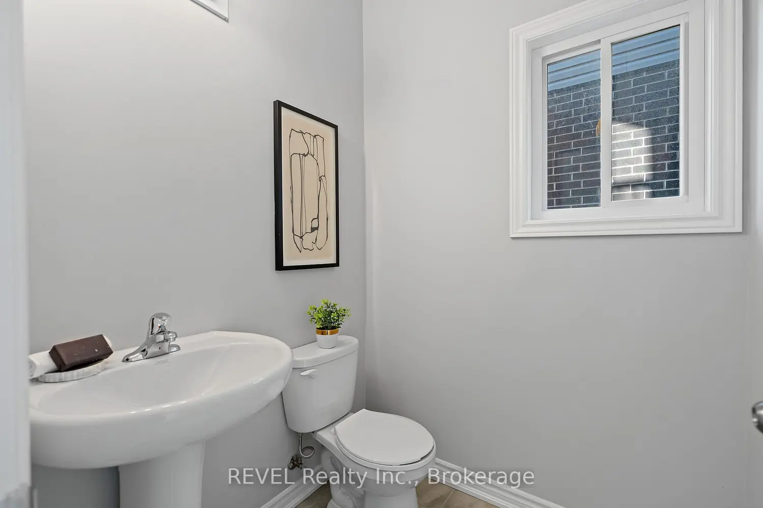 Additional image 3 of 210 Wellandvale Drive