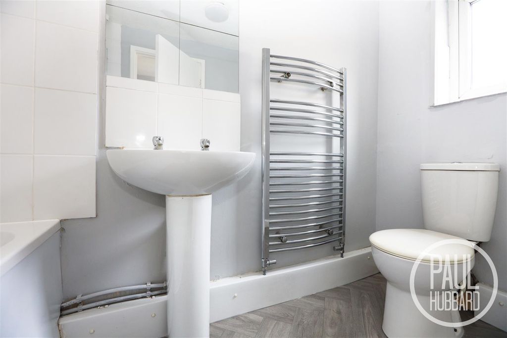 Additional image 7 of 1 bed flat to rentStanley Street, Lowestoft NR32