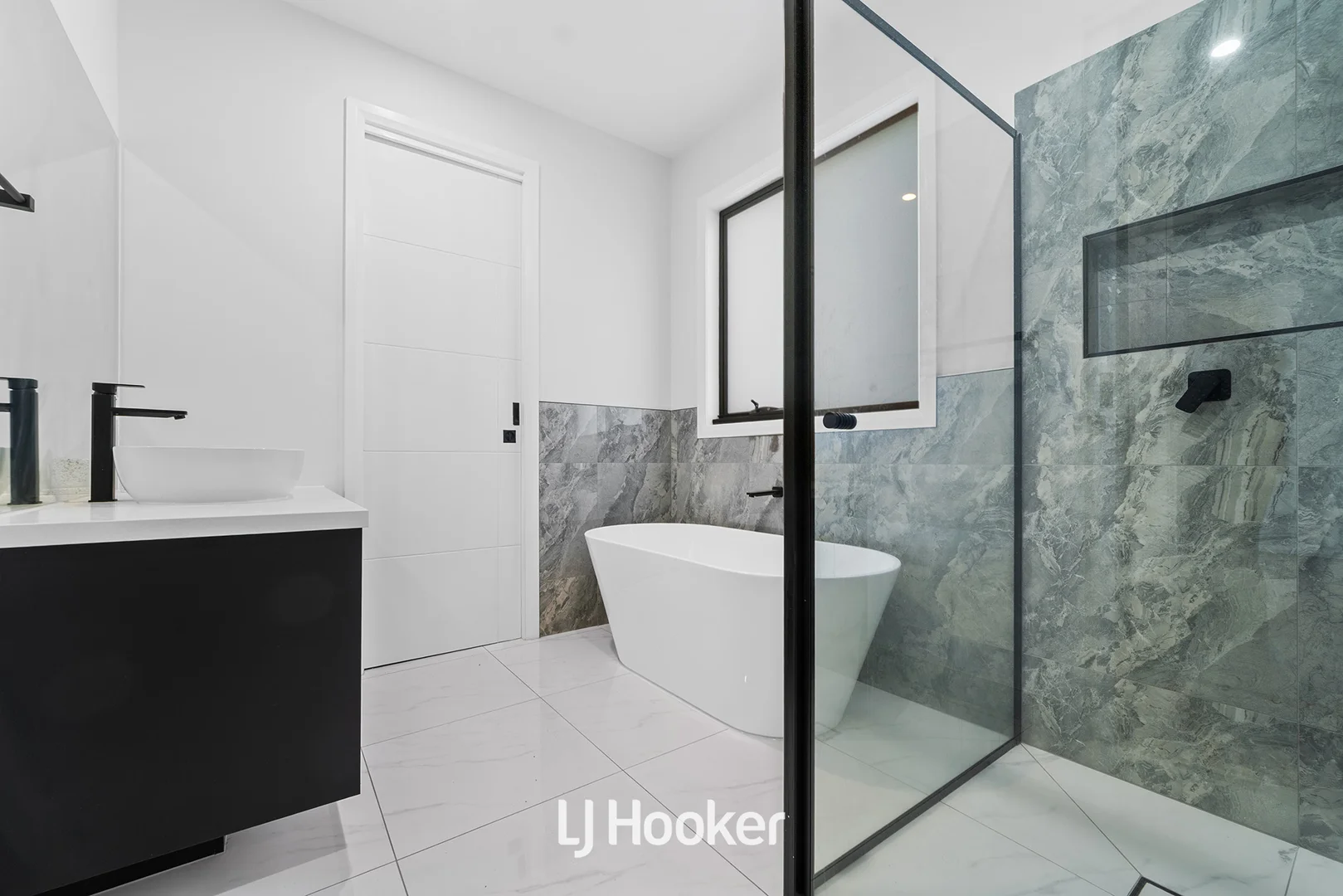 Additional image 21 of 16 Splash Way, Lyndhurst VIC 3975