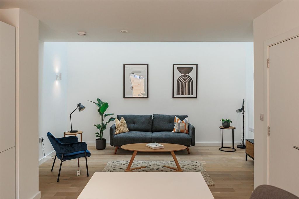 Additional image 4 of 3 bed town house to rentSilk Mill Gardens, Kelham Island, Sheffield S3