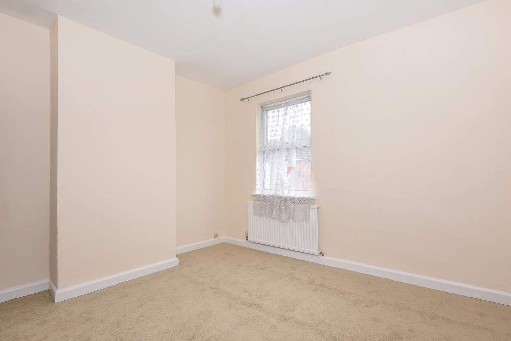 Additional image 4 of 3 bed terraced house to rentNewbury, Berkshire RG14