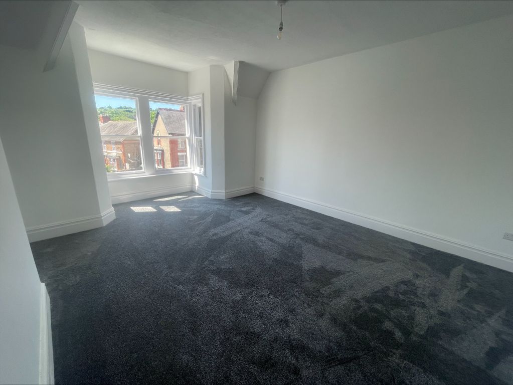 Additional image 3 of 3 bed flat to rentPrincess Road, Colwyn Bay LL29