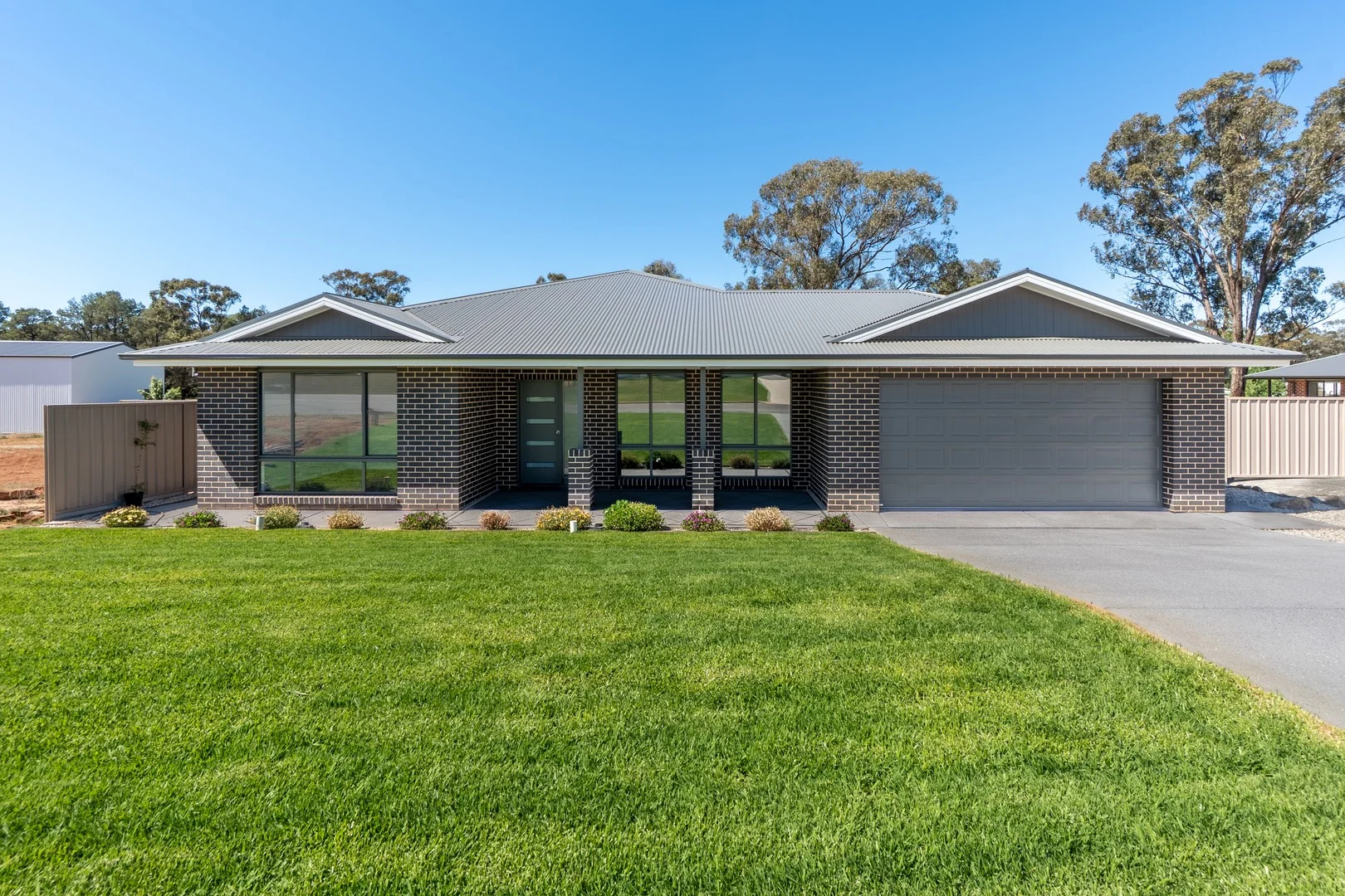 Additional image 2 of 14 Kingdon Drive, Coolamon NSW 2701