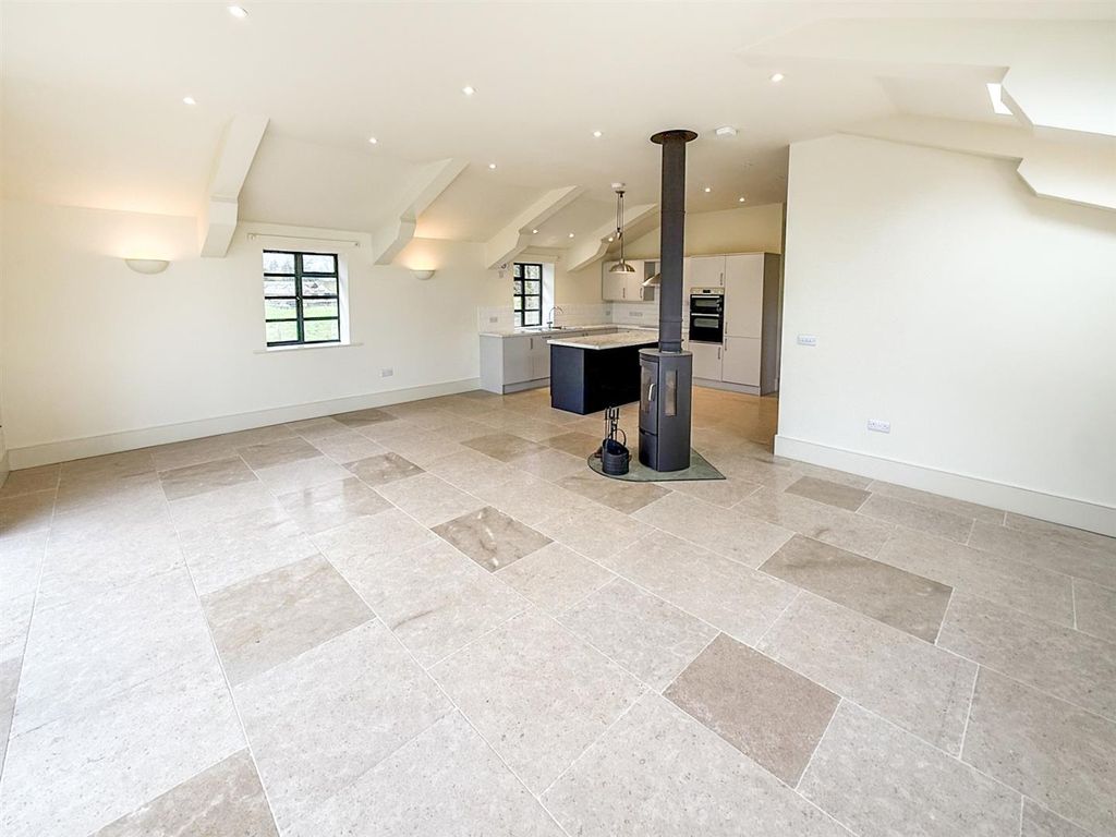 Additional image 8 of 5 bed detached bungalow to rentWhittington, Oswestry SY11
