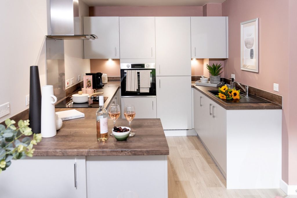 1 bed flat to rentSwindon SN1 photo 2