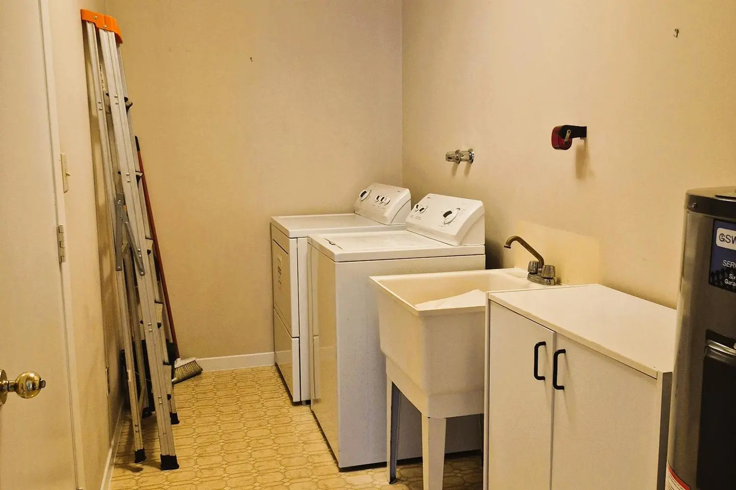 Additional image 12 of 58 Hawkins Crescent