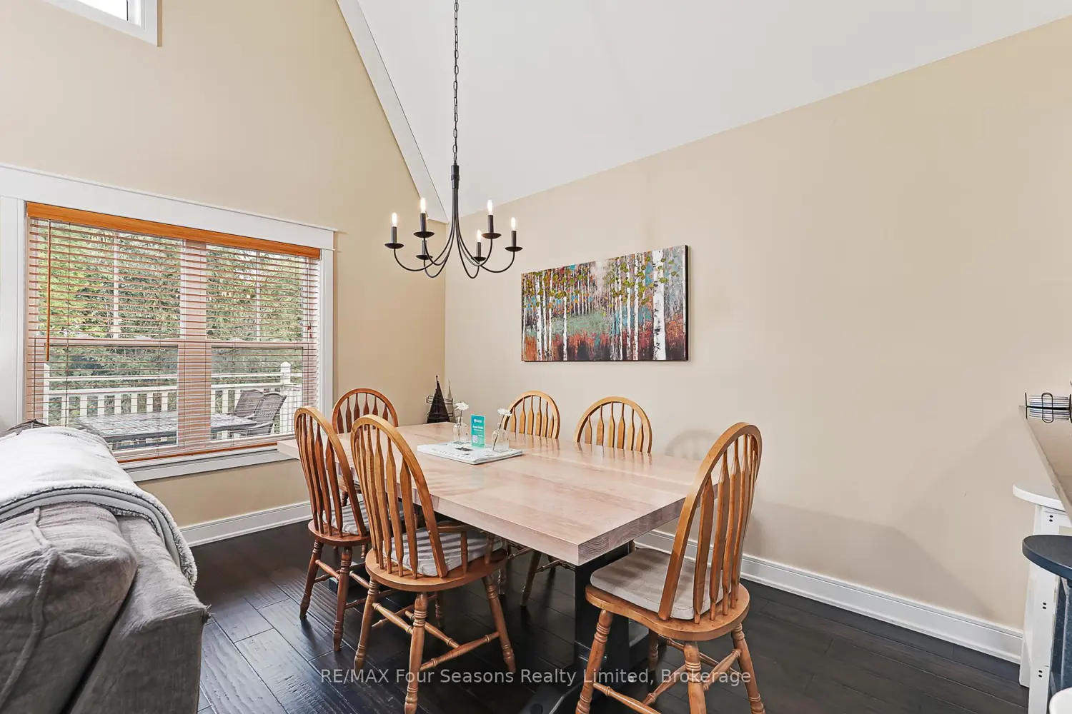 Additional image 9 of 170 Snowbridge Way 225