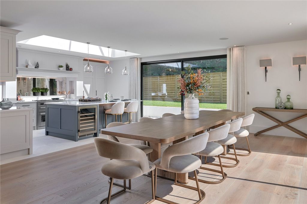 Additional image 4 of 6 bed detached house to rentFour Acres, Cobham, Surrey KT11