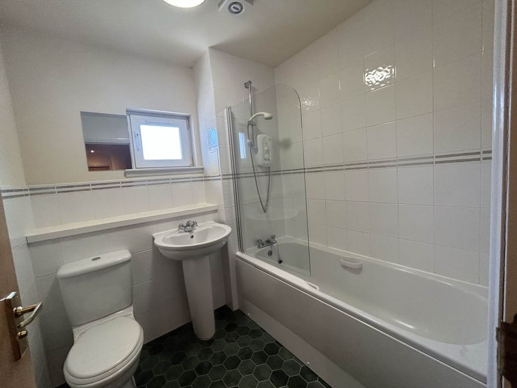 Additional image 20 of 5 bed town house to rentBrook Gardens, Dundee DD1