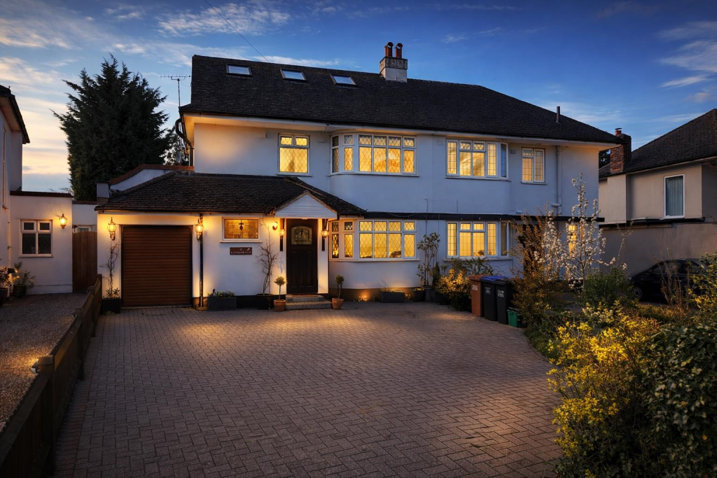 Ellenbrook Lane, Hatfield AL10