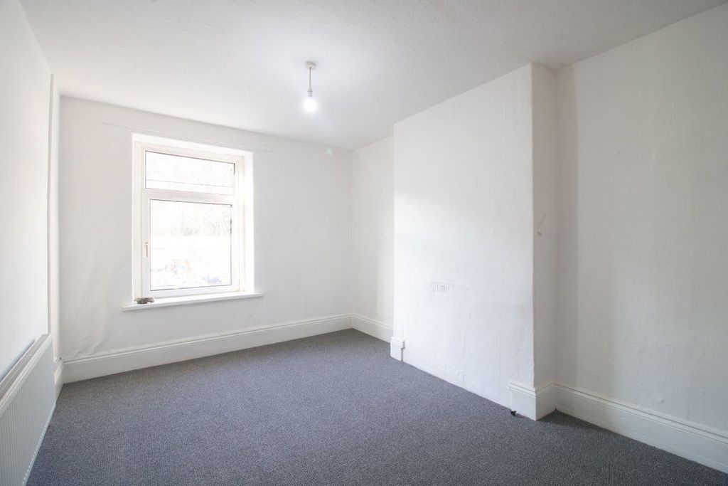 Additional image 5 of 2 bed flat to rentFff 19 Bridge Street, Abercarn NP11