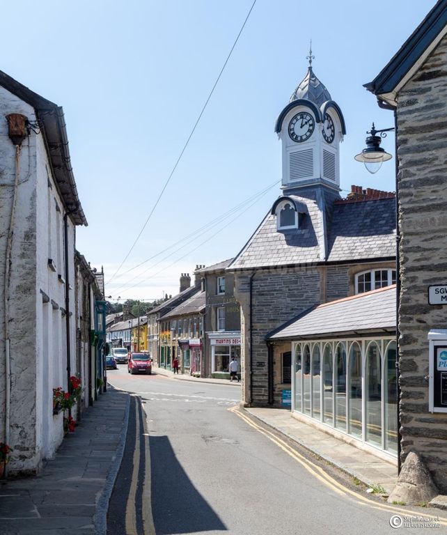 1 bed flat to rentSycamore Street, Newcastle Emlyn SA38