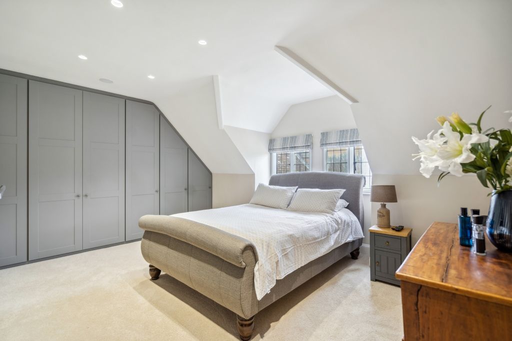 Additional image 12 of 3 bed flat to rentFramewood Road, Stoke Poges, Slough SL2