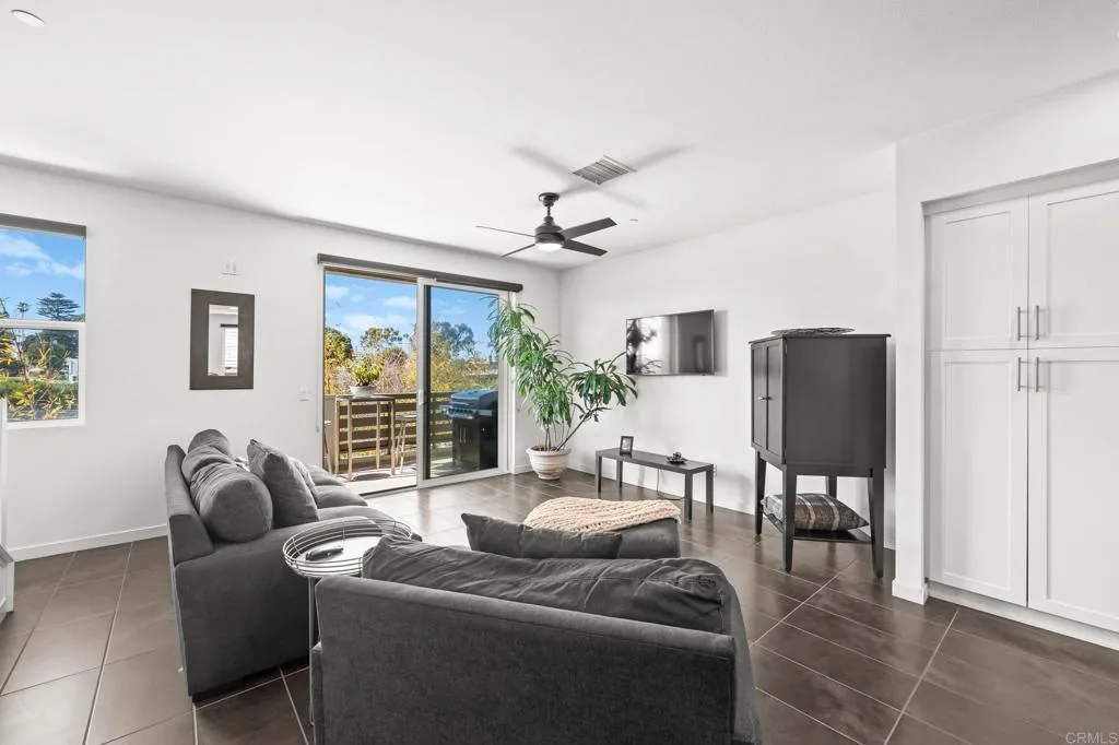 Additional image 12 of 2563 State Street, Carlsbad, CA 92008