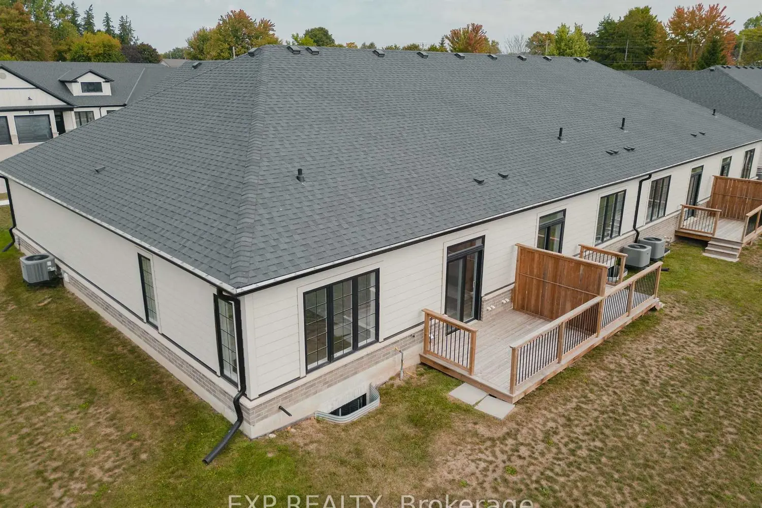 Additional image 15 of 12 Washington Street 102