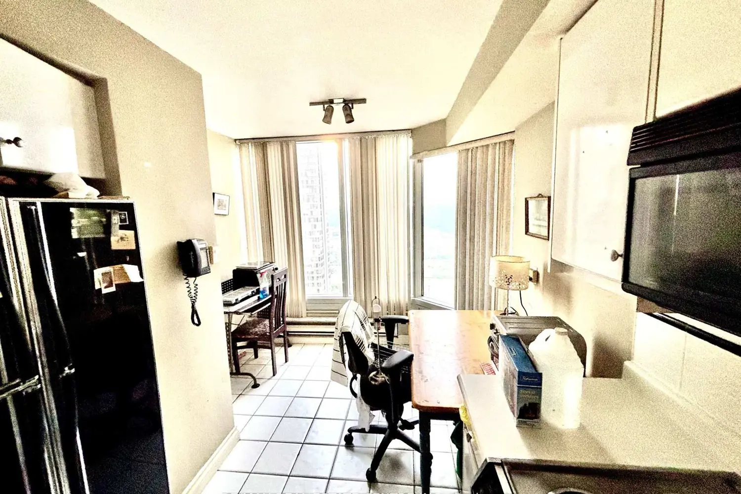 Additional image 11 of 1 Palace Pier Court 2407