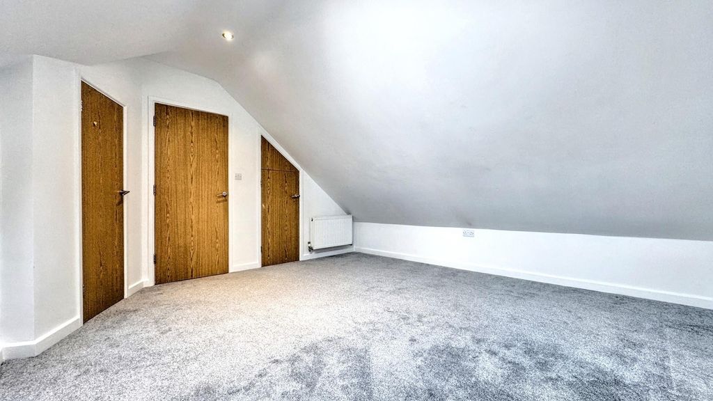 Additional image 15 of 4 bed end terrace house to rentAshley Mews, Portview Road, Bristol BS11
