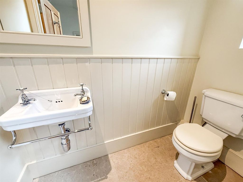 Additional image 17 of 5 bed detached bungalow to rentWhittington, Oswestry SY11