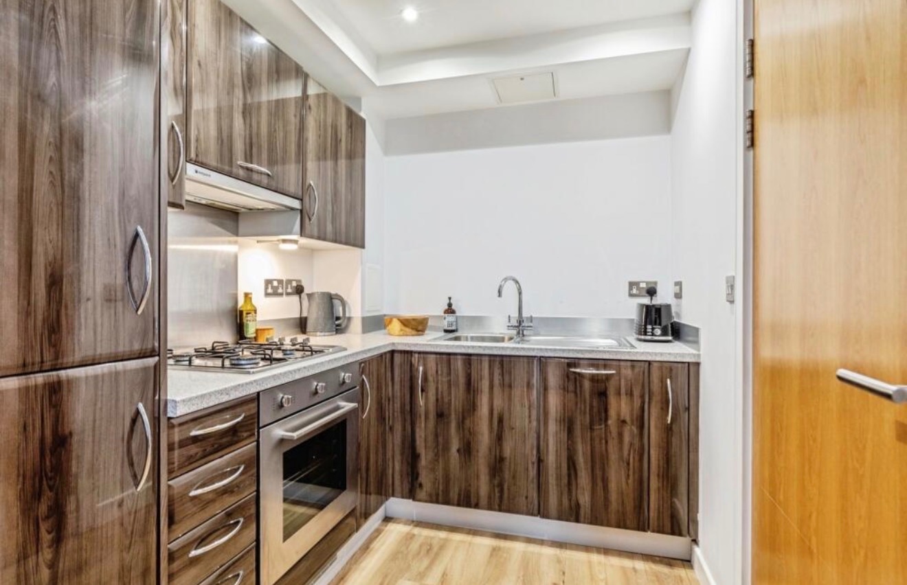 Additional image 4 of 2 Bed End Terrace, Fifth Avenue, BS7, N1 7GU