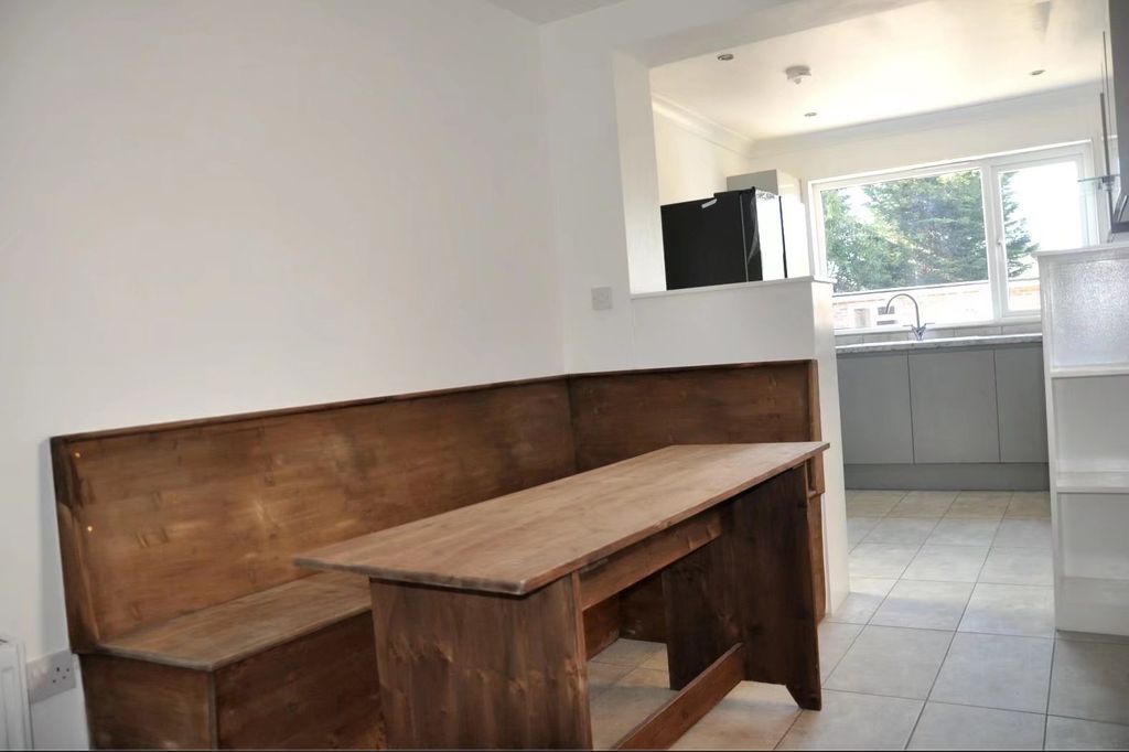 5 bed shared accommodation to rentMayfield Road, Southampton SO17 photo 2