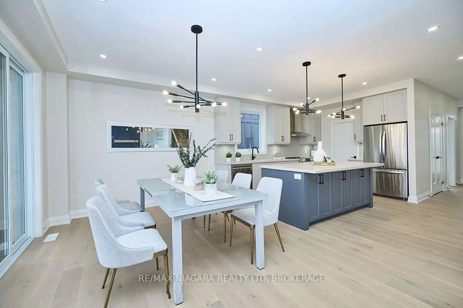 Additional image 5 of 4229 Manson Lane