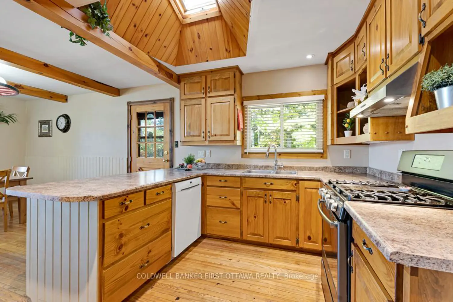 2234A Grindstone Lake Road photo 5