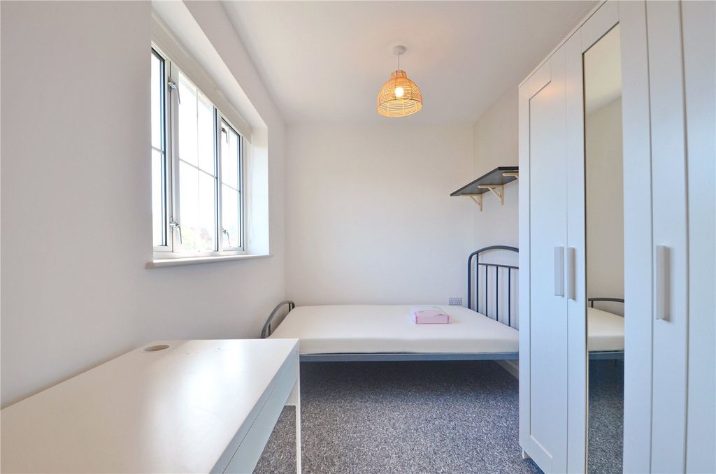 Additional image 11 of 6 bed semi-detached house to rentFilton Avenue, Horfield, Bristol, Bristol BS7