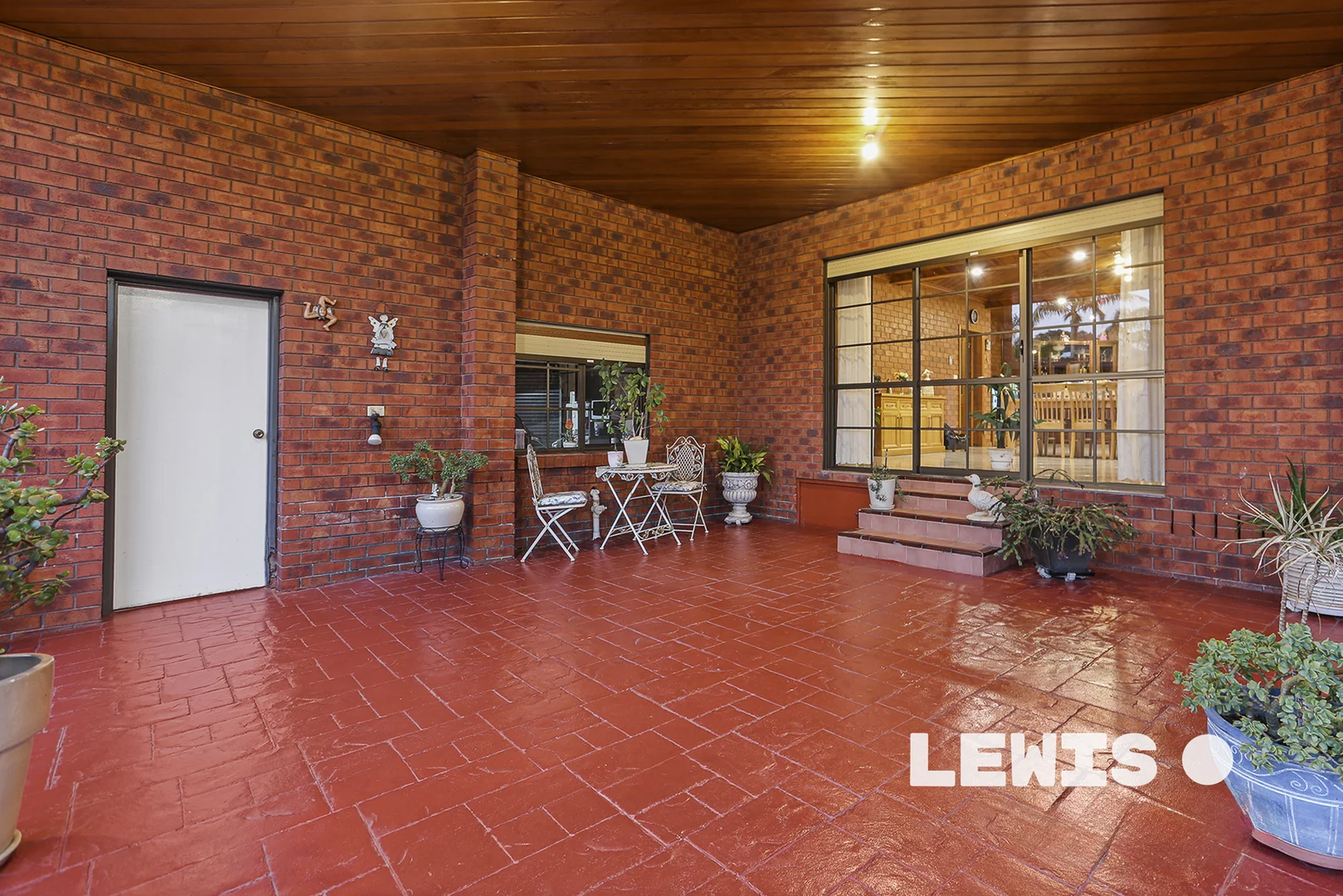 Additional image 15 of 10 Maria Court, Hadfield VIC 3046