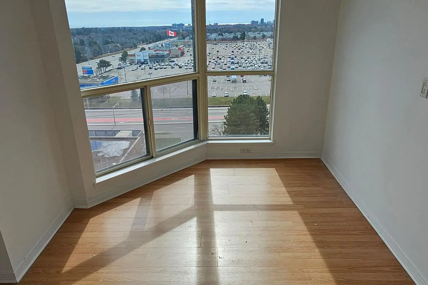 Additional image 7 of 2155 Burnhamthorpe Road 1103