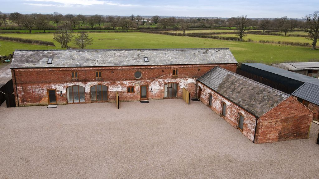 3 bed barn conversion to rentWeston-Under-Redcastle, Shrewsbury, Shropshire SY4