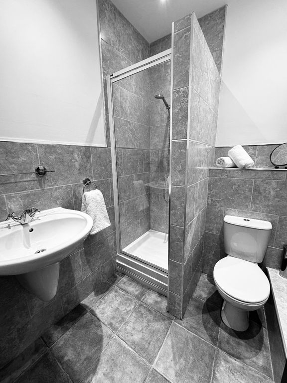 Additional image 7 of 2 bed flat to rentPark Avenue, Whitley Bay NE26
