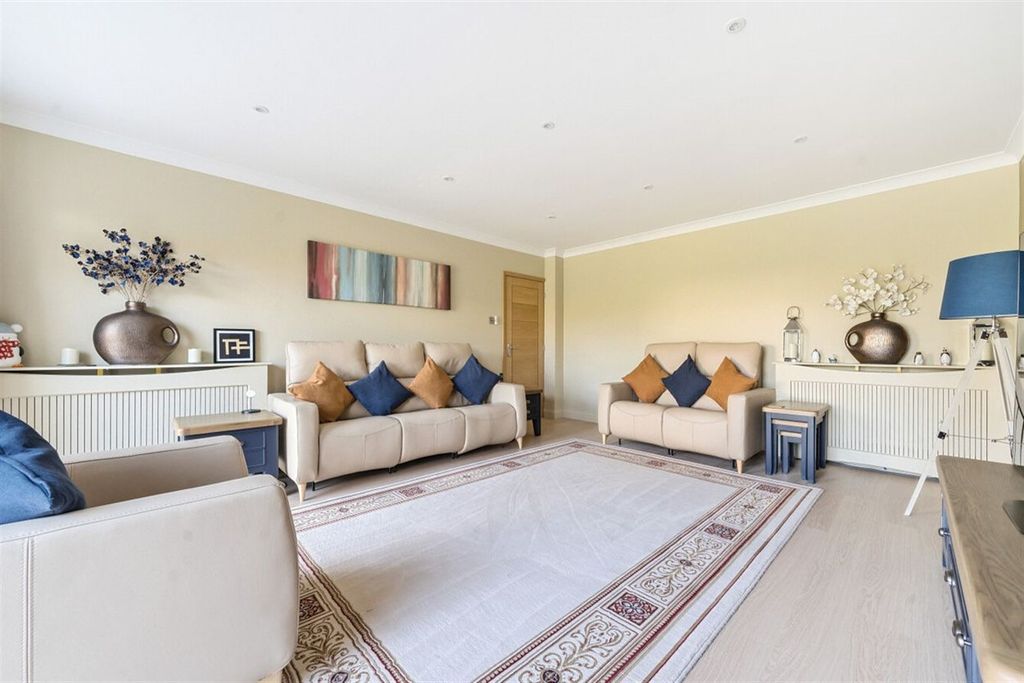 Additional image 4 of 5 bed detached house to rent6A, Limmard Way, Bognor Regis, West Sussex PO22