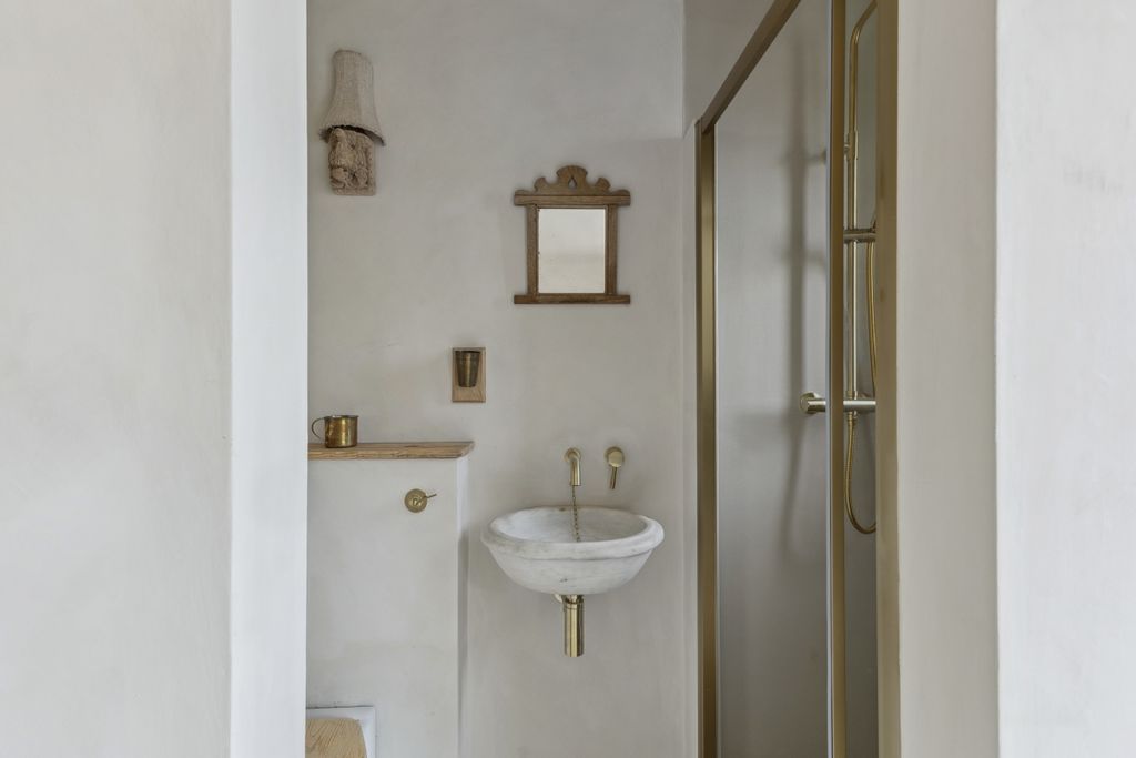 Additional image 11 of 4 bed terraced house to rentLodge Court, The Street, Shoreham-By-Sea BN43