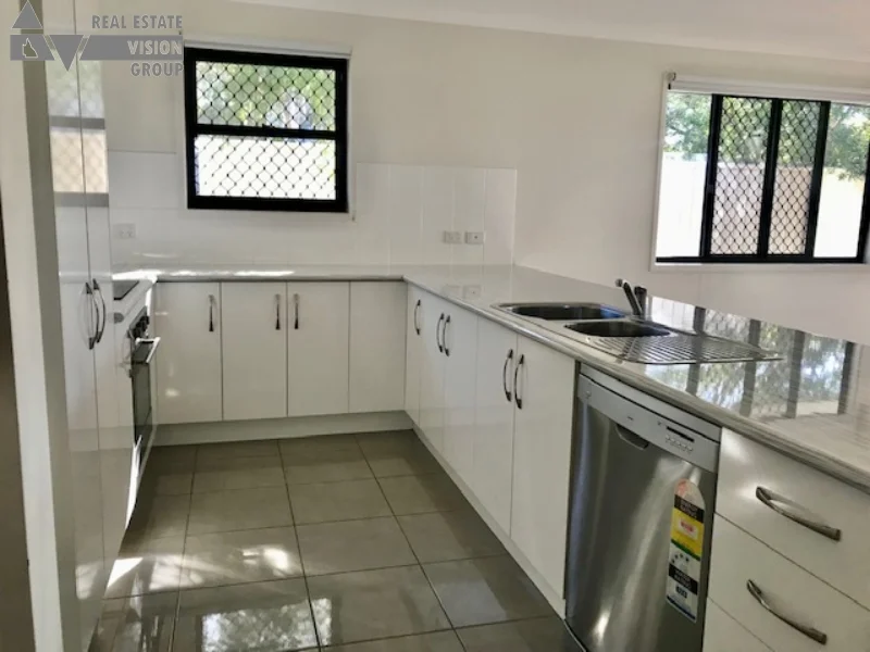 Additional image 5 of Unit 2/15 Whitney St, Emerald QLD 4720