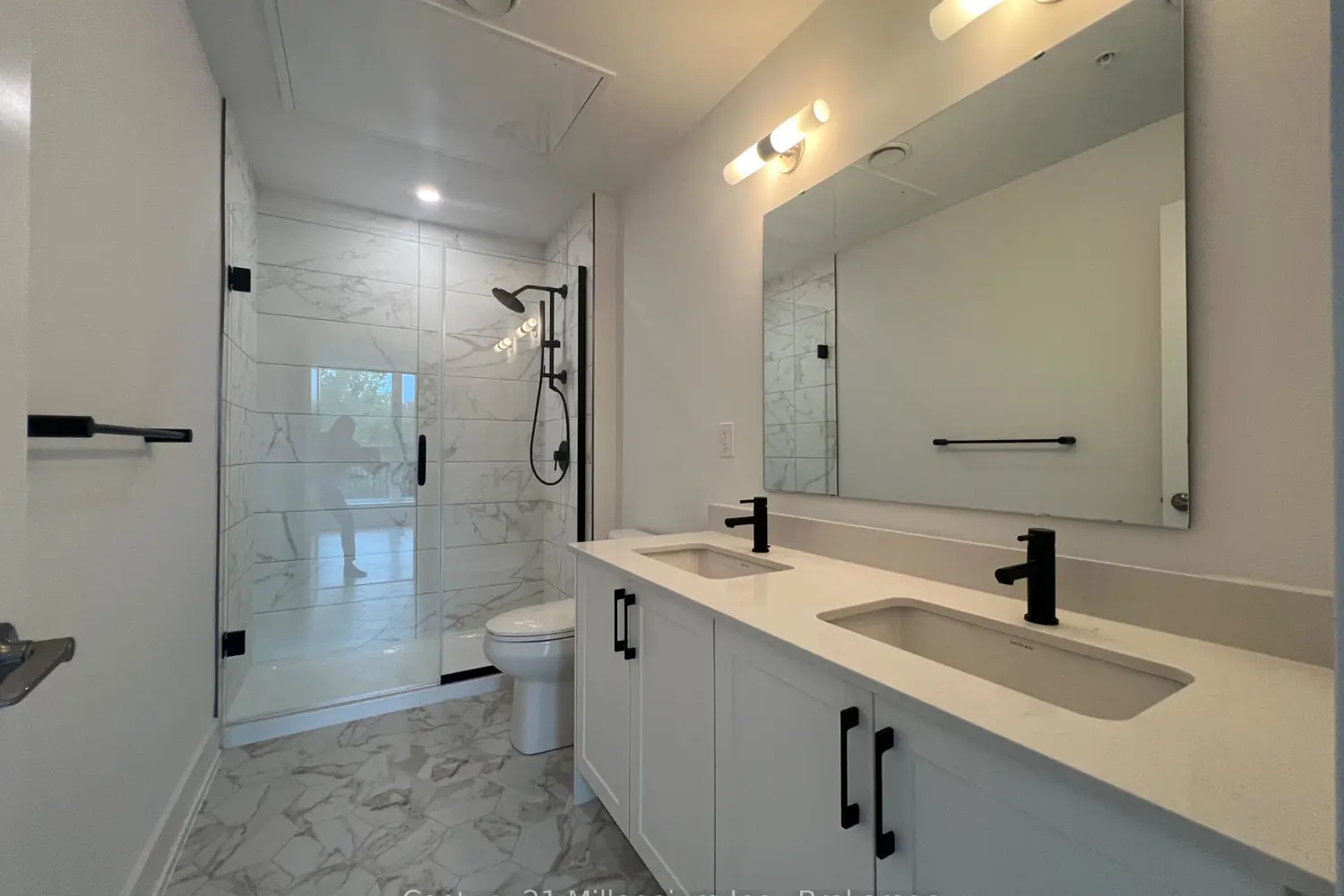 Additional image 4 of 4 Kimberly Lane 122