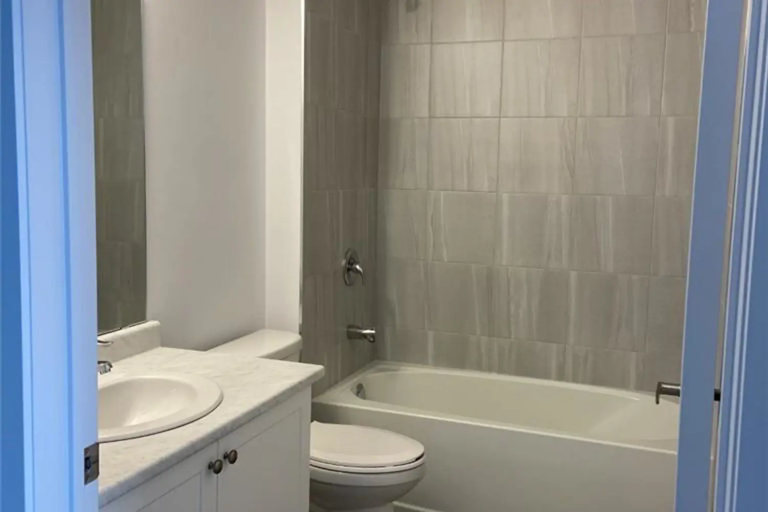 Additional image 5 of 5055 Greenlane Road 424