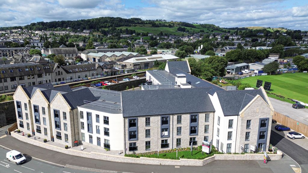 1 bed flat to rentKendal LA9 photo 5
