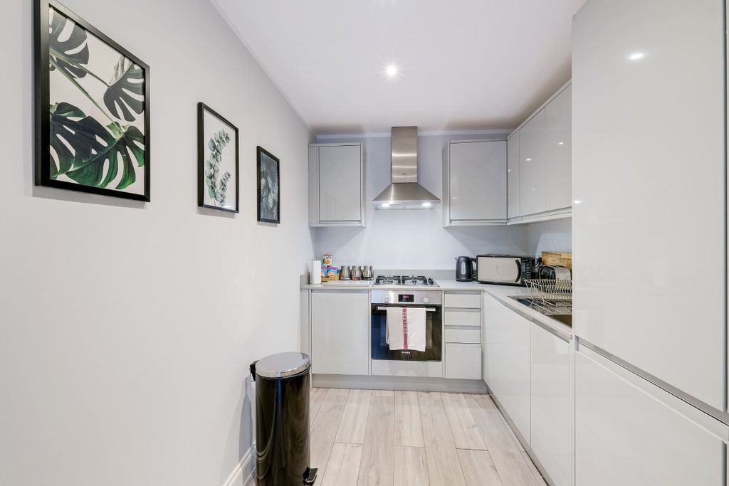 Additional image 9 of 2 bed flat to rentWest Wycombe Road, High Wycombe HP12