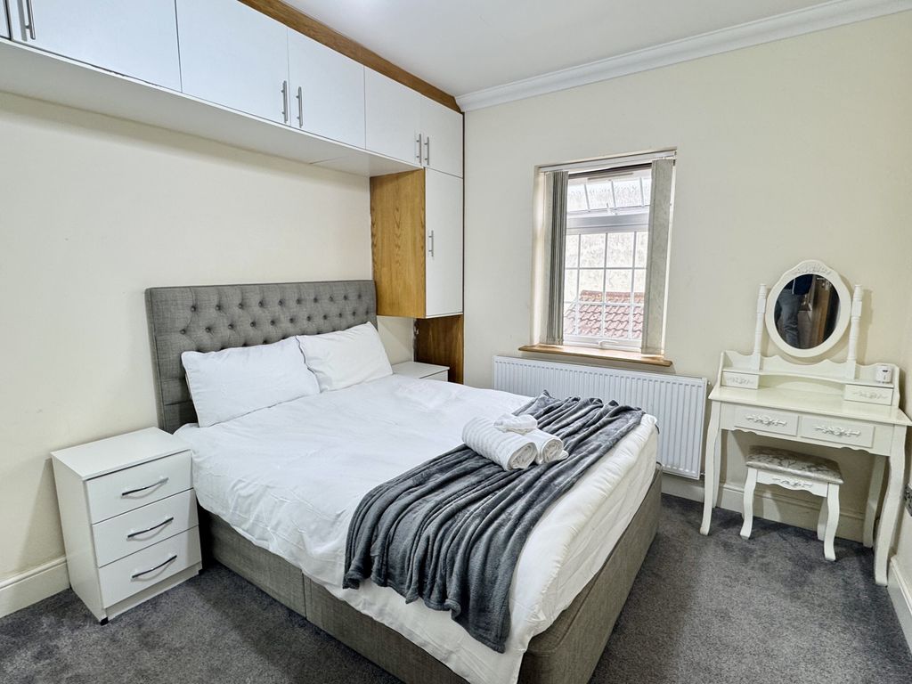 Additional image 9 of 8 bed terraced house to rentDunstable Road, Bedfordshire LU4