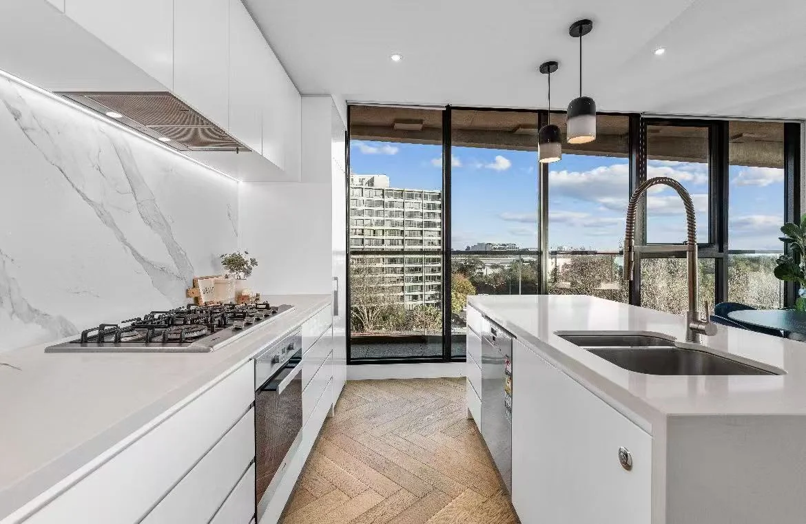 Additional image 4 of 604/77 Queens Road, Melbourne VIC 3004