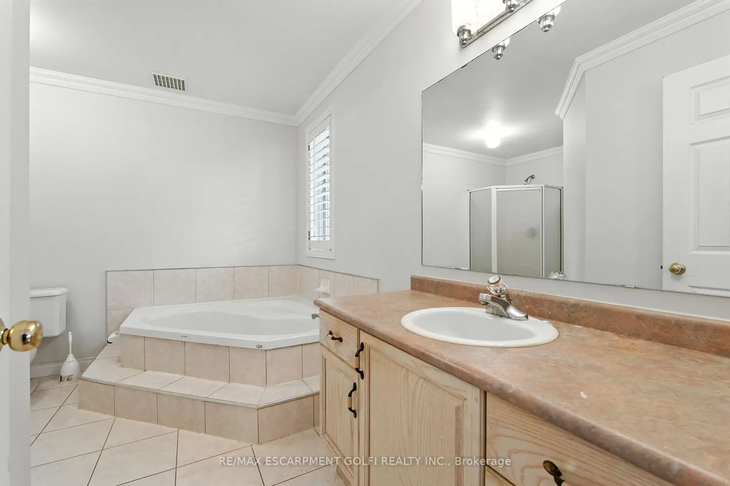 Additional image 13 of 2139 Bushtrail Court